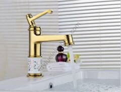 Gold Sıcak ve Soğuk Güverte Monteli Altın Retro Banyo Lavabo Bataryası