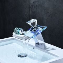 LED Işıklı Musluk Renk Değiştiren Cam Şelale Havzası Lavabo Banyo Musluk Batarya